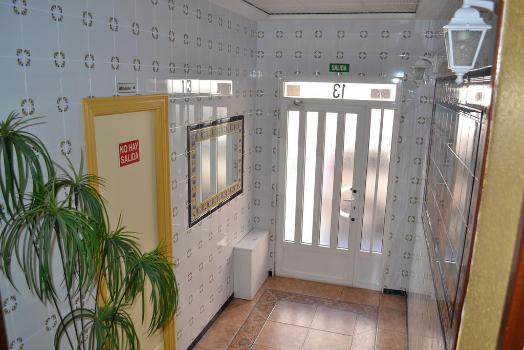 Hostal La Pilarica Патерна Екстер'єр фото