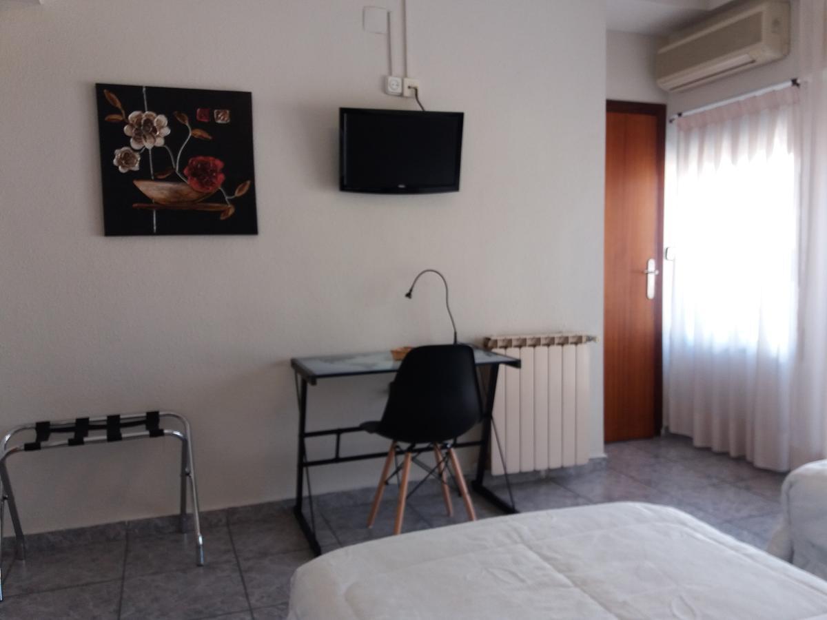 Hostal La Pilarica Патерна Номер фото