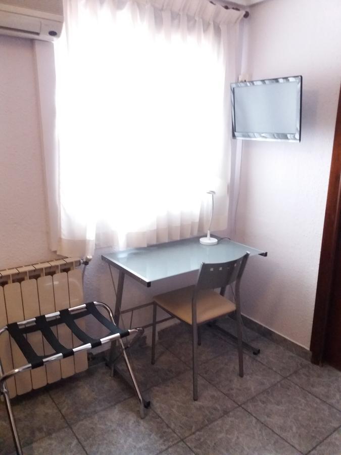 Hostal La Pilarica Патерна Номер фото