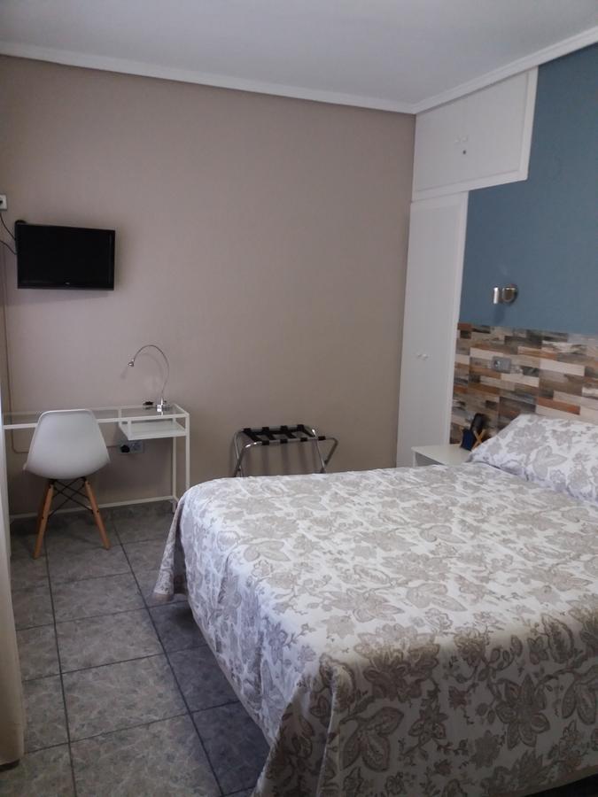 Hostal La Pilarica Патерна Екстер'єр фото