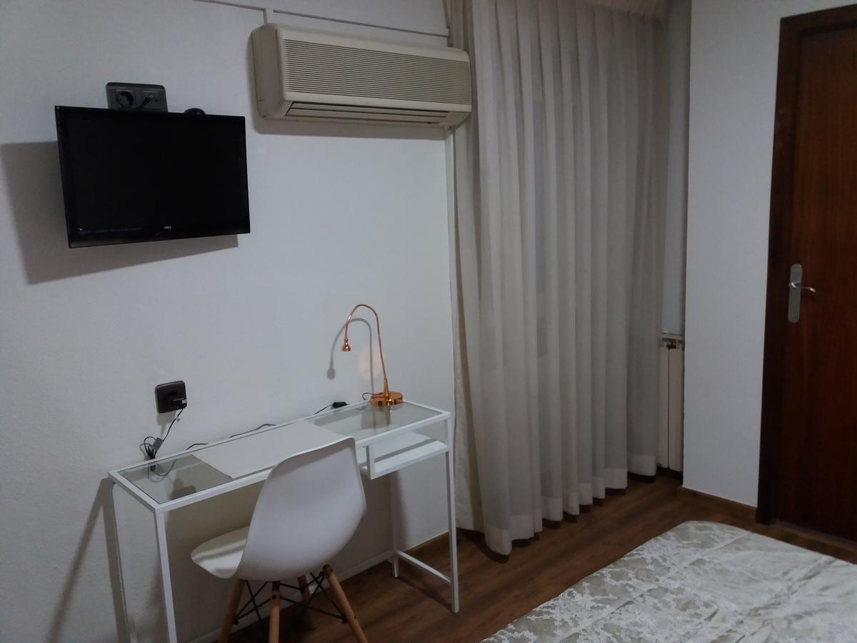 Hostal La Pilarica Патерна Екстер'єр фото