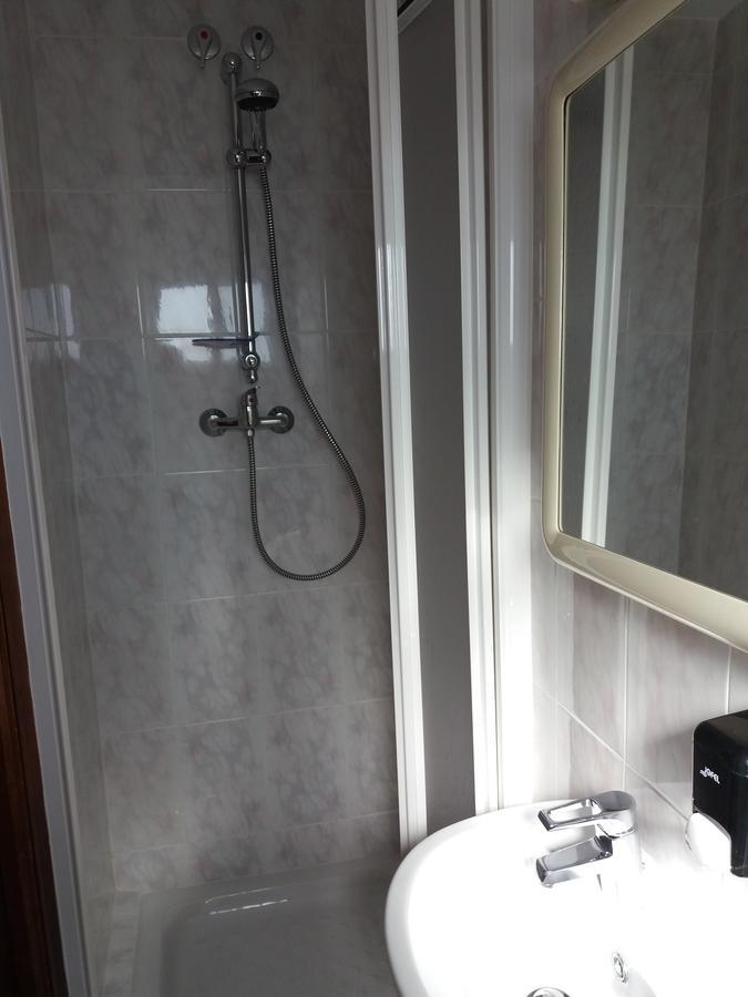 Hostal La Pilarica Патерна Екстер'єр фото