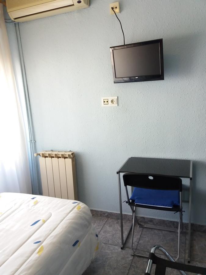 Hostal La Pilarica Патерна Екстер'єр фото