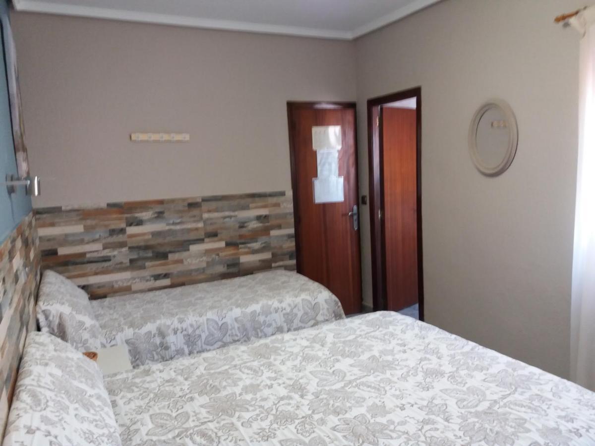 Hostal La Pilarica Патерна Номер фото